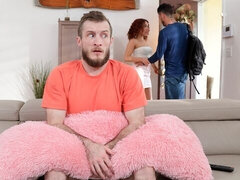 Grote kont, Grote lul, Grote mammen, Pijpbeurt, Zwart, 1 man 2 vrouwen, Roodharige vrouw, Trio