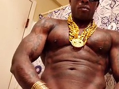 Fekete, Ébenfekete, Meleg, Szőrös, Kőkemény, Pornósztárok, Egyedül, Tetkó