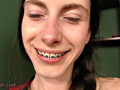 Amatør, Babe, Brunette, Onani, Alene, Pupper, Leker