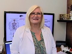 Большие сиськи, Минет, Постарше, Глубокая глотка, Зрелые, Милф, Кричащие, Мачеха