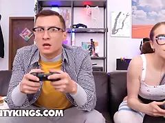 Zadek k puse, Klitoris, Brýle, Vlasaté, Hd, Pička, Realita, Tetování