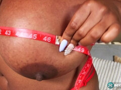 Grosse titten, Braunhaarige, Schwarz, Frau, Hd, Masturbation, Solo