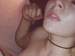 Leie, Grosser arsch, Grosse titten, Blasen, Braunhaarige, Selbstgemacht, Pov, Jungendliche (18+)