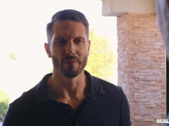 Velké kozy, Brunetka, Latinské, Výprask, Pička, Kozičky