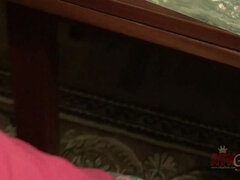 Gesztenyebarna, Ujjazás, Maszti, Orgazmus, Filigrán alkatú, Nuni, Begyek