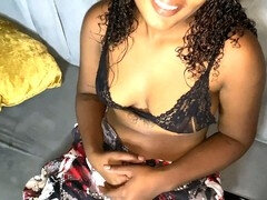 18 ans, Fille latino