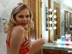 Amatéři, Blondýna, Kuřba, Na pejska, Spodní prádlo, Drobounká, Vyhublá, Kozičky