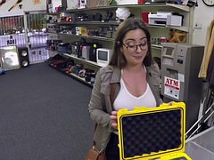 Amateur, Verga grande, Mamada, Masturbación, Oficina, Pov, Puta, Chupando