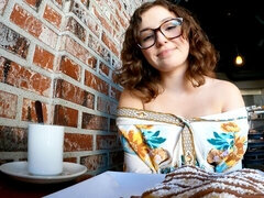 큰 엉덩이, 큰 음경, 큰 가슴, 오랄섹스, 흑갈색 머리, 도기스타일, 셀카, 짧은 머리