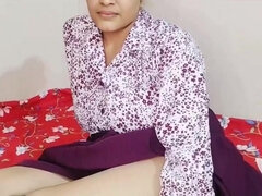 Bhabhi Fucked Herself Cucumber in Her Ass and Pussy