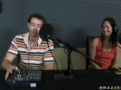 Černé, Kuřba, Stříkání spermatu, Péro, Fetiš, Honění, Masturbace, Hračky