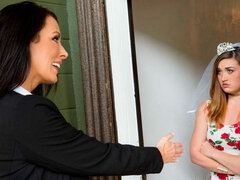 Duże cycki, Obciąganie, Brunetka, Styl na pieska, Obciąganie, Całować, Masturbacja, Mamuśka