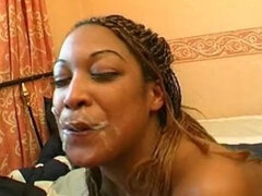 Negroa, Boquete, Britânico, Jato de porra, Facial, Gang bang  sexo grupal suruba, Grupo, Festa