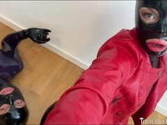 Pár, Latex, Výprask