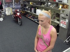 Μεγάλος πούτσος, Μεγάλα βυζιά, Πίπα, Σκληρό, Ηδ, Πρώτου προσώπου, Έφηβος, Τρίο