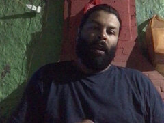 Μεγάλος πούτσος, Σπιτικό, Αυνανισμός, Μόνος