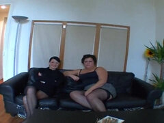 Kisbaba, Hatalmas hátsó, Tekintélyes didik, Gesztenyebarna, Kézimunka, Érett koros, Érett feleség, Anyuci