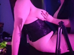 Sadomasochismus, Schmuddelige sprache, Domination, Faustfick, Küssen, Lesbisch, Masturbation, Spielzeuge