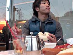 Asiater, Stor kukk, Homofil, Japaner