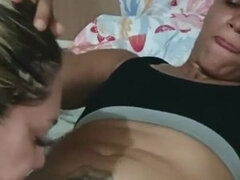 Любители, Бисексуалы, Блондинки, Брюнетки, Парочка, Латиноамериканки, Лесбиянка, Милф