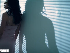 18 ans, Sucer une bite, Hard, Lingerie, Orgasme, Petite femme, Gicler, Nénés