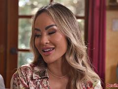 69:an, Asiatisk, Stor kuk, Avsugning, Milf, Rider, Styvmamma, Tuttar