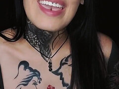 Amatéri, Dominancie, Femdom, Poníženie, Sólo, Tetovanie