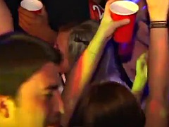 Enthousiasteling, Pijpbeurt, Universiteit, Vriendin, Groep, Hardcore, Feest, Openbaar