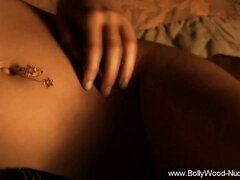 Asiater, Brunette, Hunn, Inder, Milf, Naken, Naken, Alene