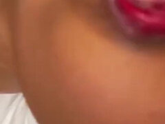 Beauté, Gros seins, Éjaculer dans la bouche, Pénétrer avec le poing, Piercing