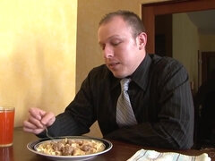 Hatalmas hátsó, Tekintélyes didik, Gesztenyebarna, Kebles, Kőkemény, Érett feleség, Hármas, Begyek