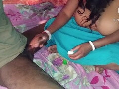 18 ans, Anal, Cul à la bouche, Tante, Gros cul, Branlette thaïlandaise, Indienne, Mamelons