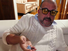 Blondinka, Fafanje, Zunanji izliv, Globoko grlo, Prstni, Naravne joške, Majhen, Požiranje