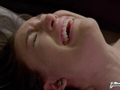 Tyłek, Brunetka, Płeć żeńska, Palcówka, Naturalne cycki, Orgazm, Cipka, Chudy