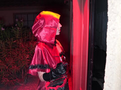 Blondína, Péro, Medzirasové, Stockings