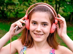 Arsch, Blasen, Handjob, Küssen, Lecken, Rasiert, Dürr, Jungendliche (18+)