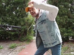 Veľký zadok, Veľké kozy, Hlboký orál, Péro, Exhibicionisti, Dávenie, Z pohľadu účastníka, Pička