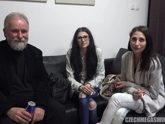 Lepotice, Blondinka, Rjavolaska, Češka, Hardcore, Milf, Nosečnice, Svingerji