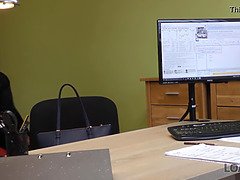 Haastattelu, Suihinotto, Ruskeahiuksinen, Rankka, Raha, Toimisto, Todellisuus, Teini