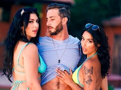 Hatalmas hátsó, Monumentális dákó, Tekintélyes didik, Cumizás, Kutya póz, Két nő, Érett feleség, Szabadban