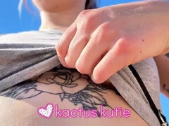 18 años, Amateur, Despelote, Al aire libre, Pequeña, Público, Solo, Adolescente