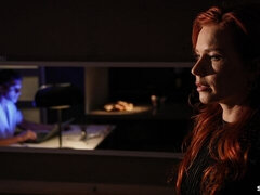 18 jaar, Grote lul, Pijpbeurt, Ondergoed, Slipje, Kousen, Tiener, Tieten likken