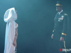 Noire, Sucer une bite, Bottes, Queue, En levrette, Chevaucher, Nénés, Uniforme