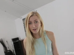 Leie, Blondine, Kehlenfick, Aufs gesicht abspritzen, Hd, Piercing, Pov, Titten