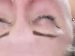 Hatvankilences, Arcra élvezés