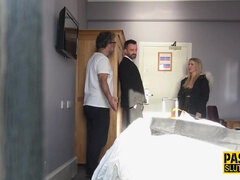 Bdsm, Blondinka, Busty, Prstni, Lizanje, Milf, Resničnost, Grobo