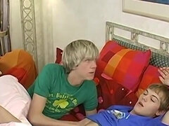 Analny, Duży kutas, Obciąganie, Brunetka, Gej, Hardcore, Chudy, Trójkąt