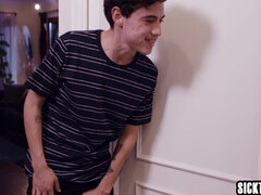 18 let, Zadek, Kotě, Velké péro, Kuřba, Hardcore, Masturbace, Drsné akce