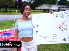 18 let, Africké, Péro, Hardcore, Drobounká, Různé pohledy, Drsné akce, Teenka