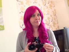 Kukk suging, Brunette, Sperm skott, Ansiktssperm, Tattovering